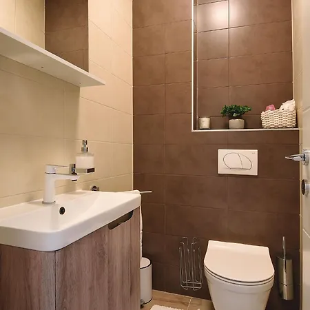 Modern With Private Balcony And Sea View *