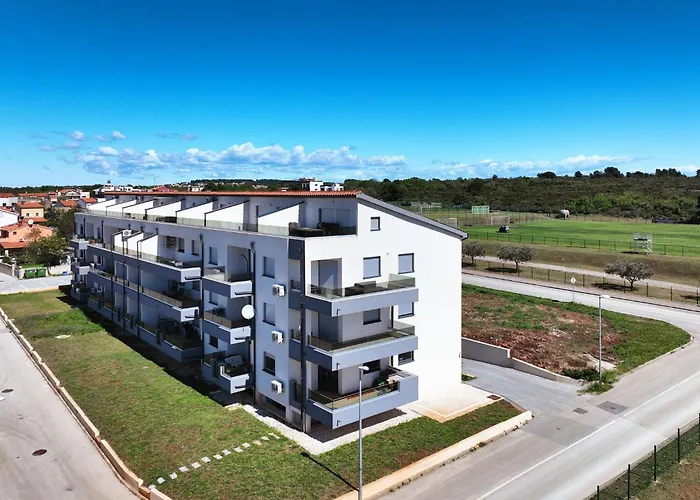 Apartment In Croatia Near The Adriatic Coast *